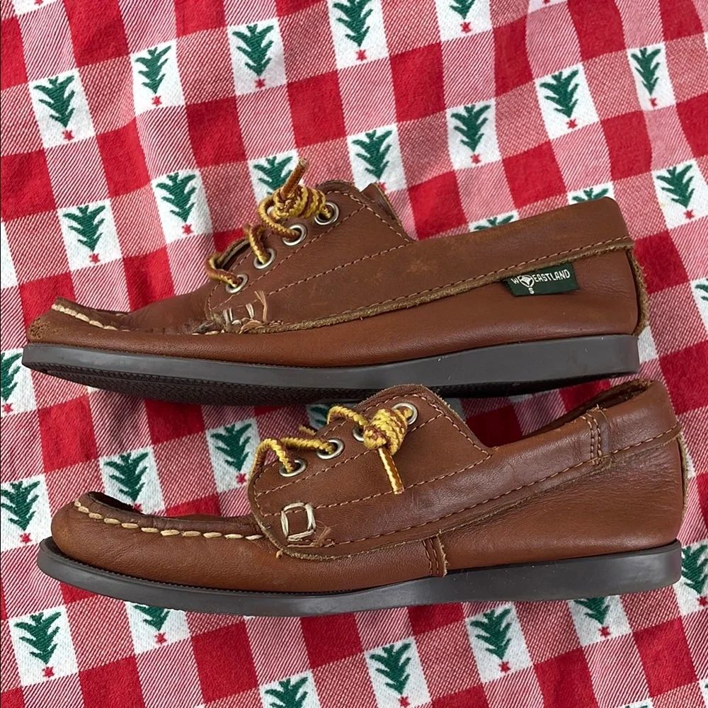 Vintage Eastland Brown Moccasins with Classic Design